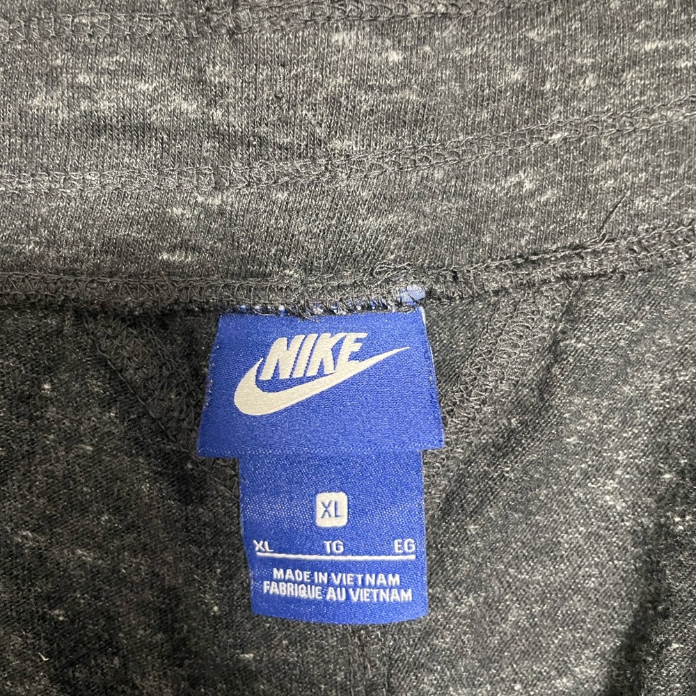 Nike Heather Gray sweatpants XL - Picture 2 of 2